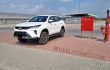 Does Toyota Fortuner have a sunroof?