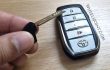 How to take out mechanical key from the key fob of Toyota Fortuner